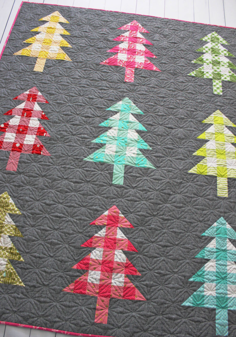 Farmhouse Christmas Quilt – Merry and Bright Version - Center Street Quilts