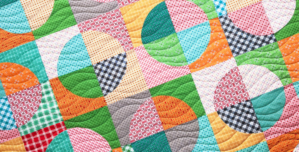 Drunkards Path Scrappy Circles Quilt With Free Tutorial Center Street Quilts 